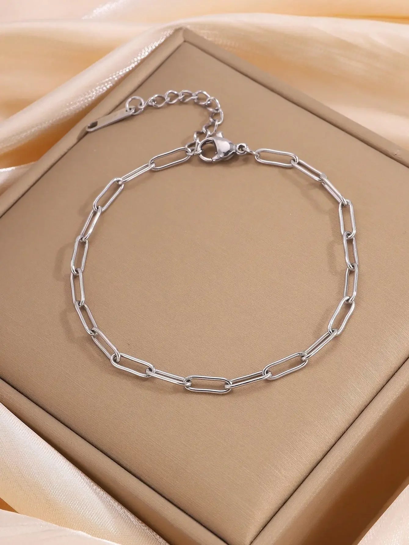 1 Piece Of Simple Casual Fashion Stainless Steel Round Snake Flat Snake Bracelet Is Suitable For Daily Wear, Gifts For Couples - Clikcy