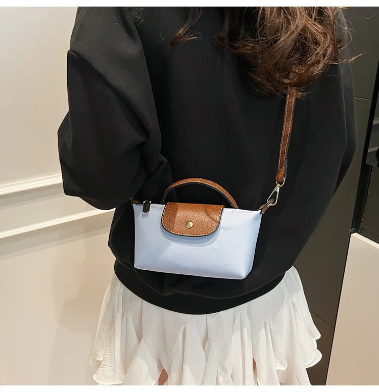 2025 summer lightweight shoulder crossbody bag, fashionable women's bag, plaid canvas, personalized and versatile dumpling bag