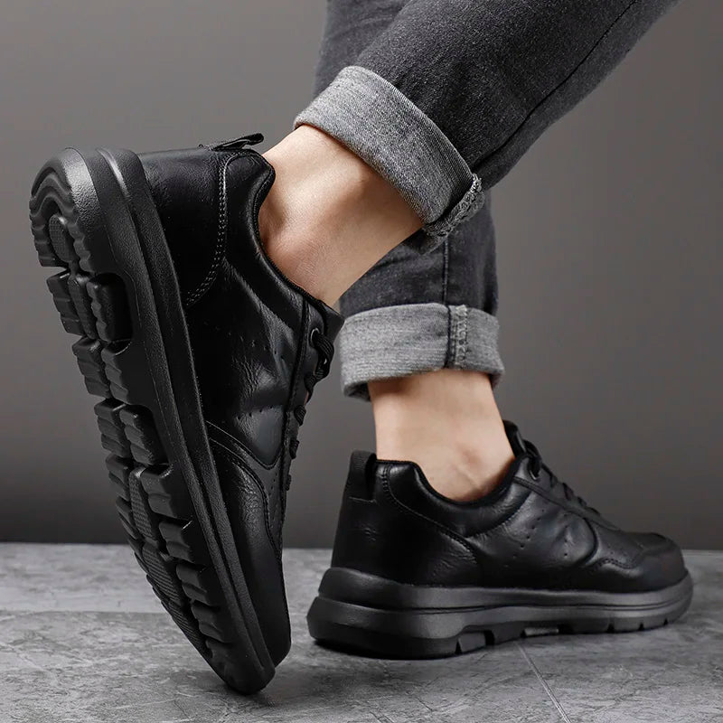 Men Sport Shoes Black Sneakers Trend Running Shoes Breathable Male Sneakers Non-Slip Footwear Men Shoes New Fashion