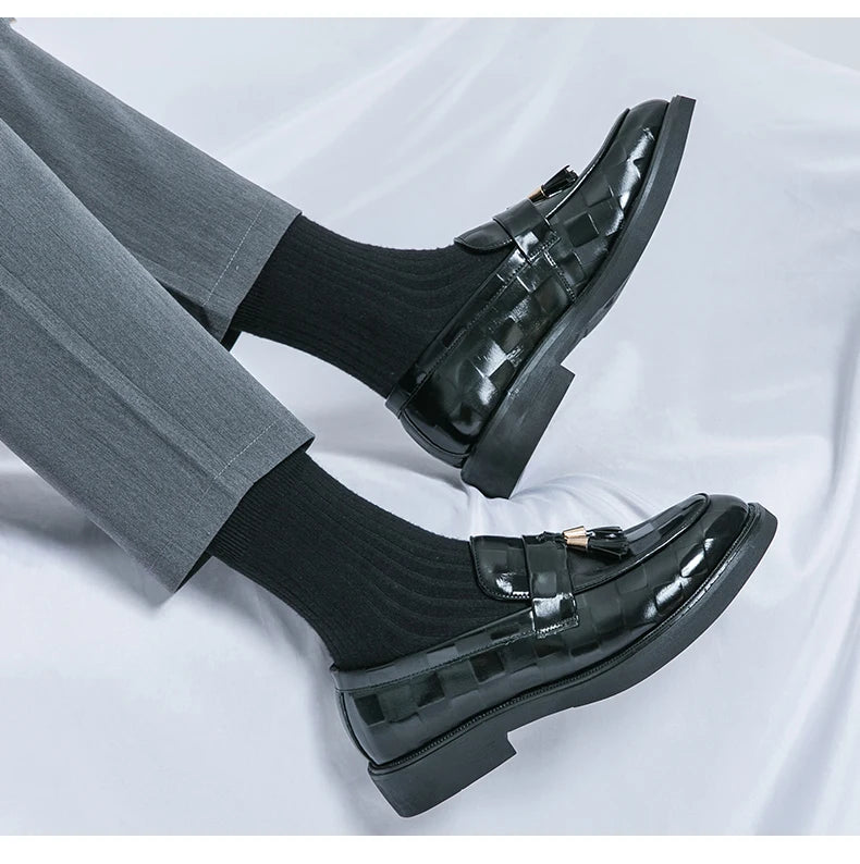 Fashion Designer Formal Slip On Men Dress Shoes New Classic Leather Oxfords For Party Business Shoes Men's Wedding Flat Loafers