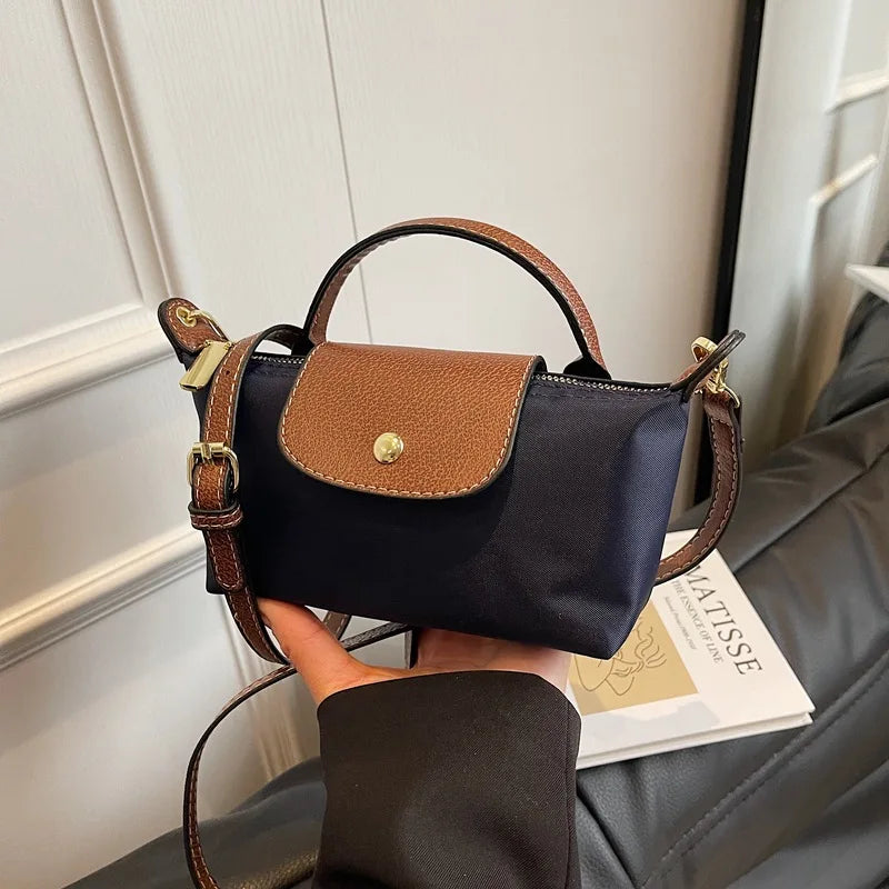 2025 summer lightweight shoulder crossbody bag, fashionable women's bag, plaid canvas, personalized and versatile dumpling bag