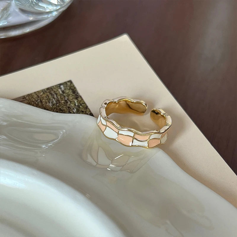 Pearl Ring Female Minority Design Advanced Sense Fashion Personality Adjustable Beimu Vintage Index Finger Ring Jewelry Gift