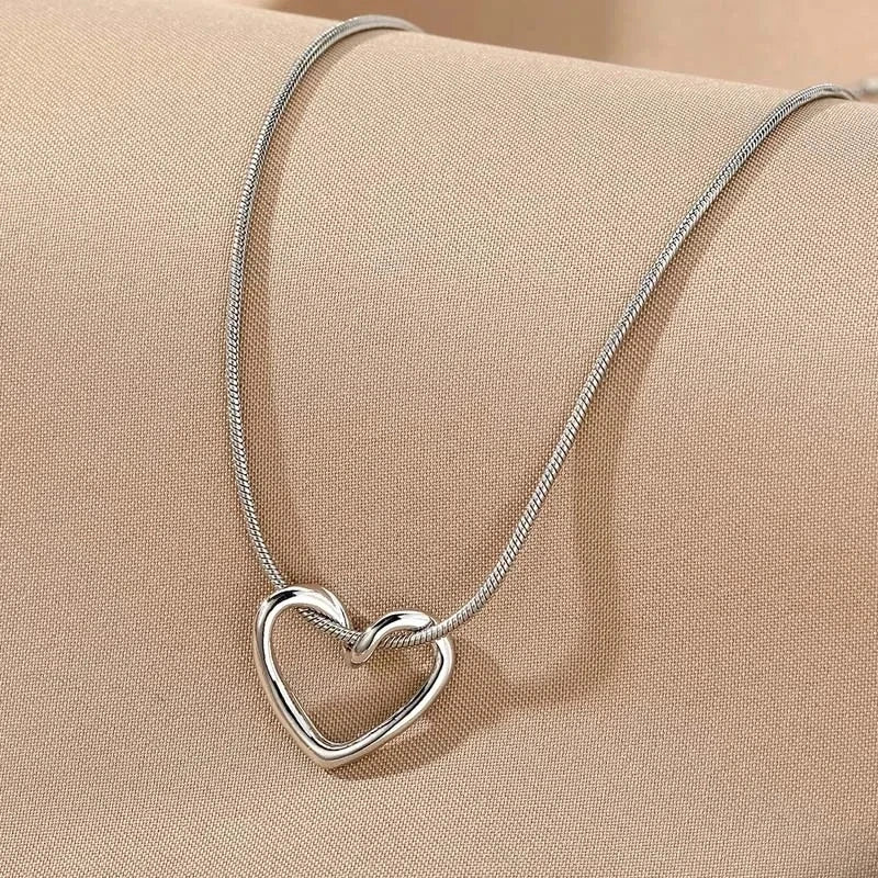 2Pcs/Set Simple Puzzle Heart Matching Pendant Couple Matching Necklace Couple Good Friends Ladies Men Hip Hop Sweater Chain - Clikcy