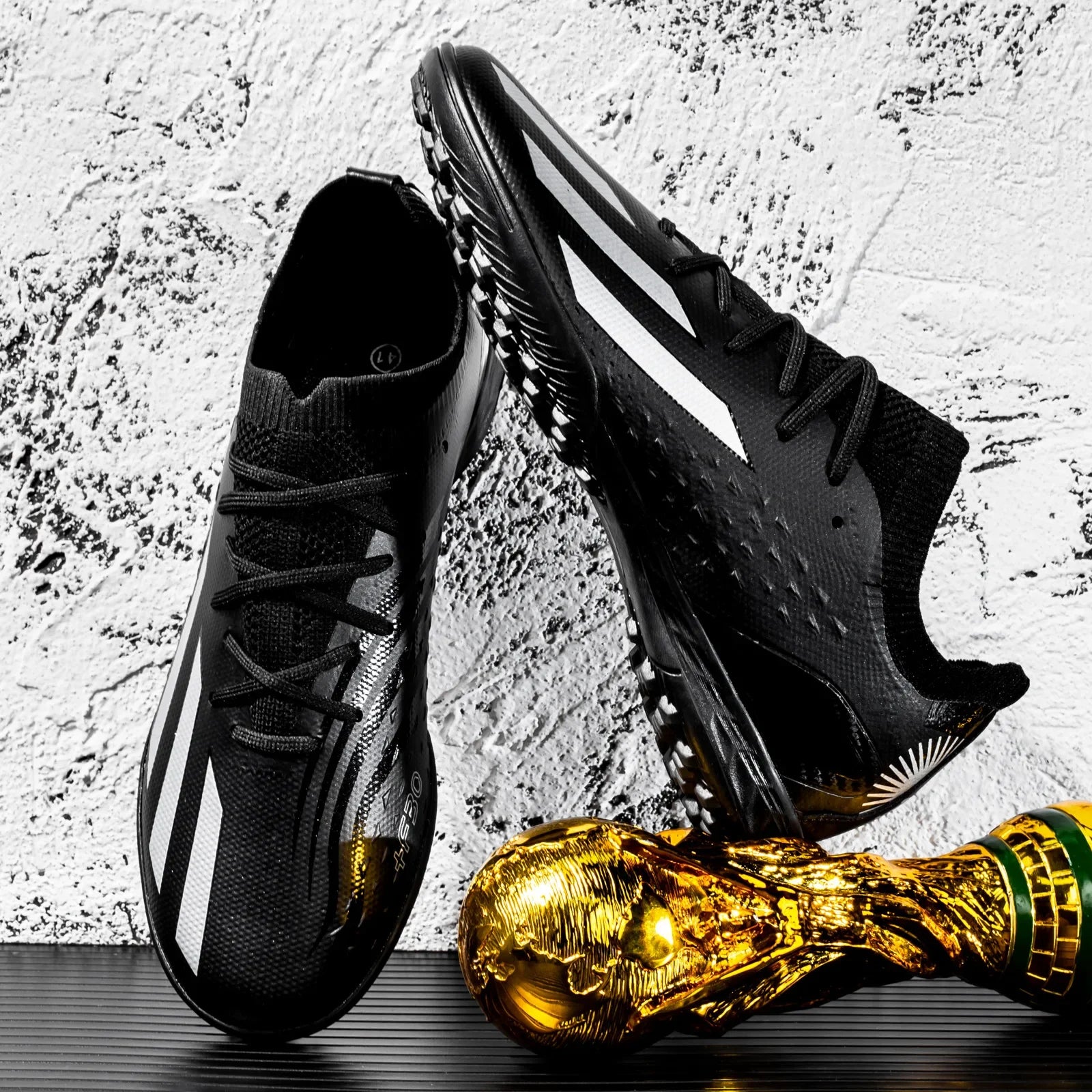 Hot Sale Of The Season New Football Shoes for Men Low Cut Portsmouth Grass Field Competition Training World Cup Cross Border Bre