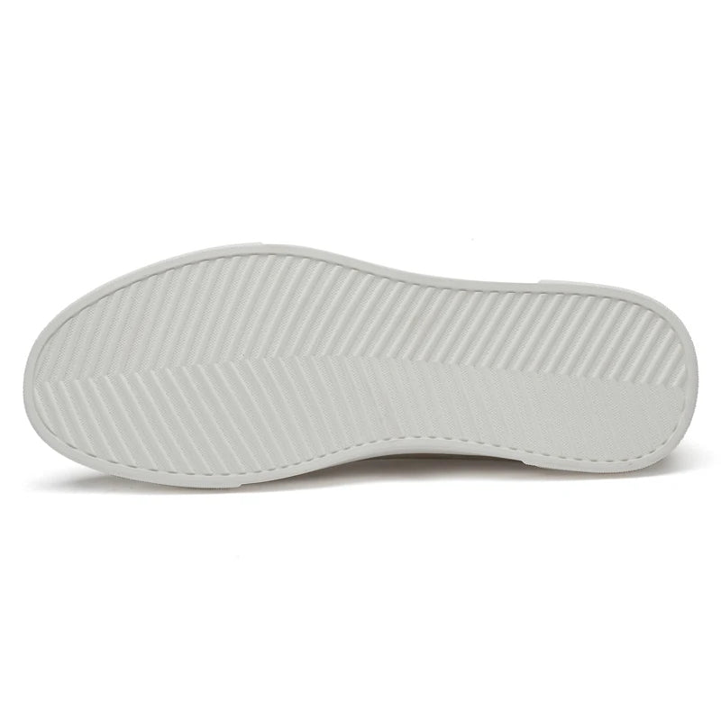 The 2025 New Men's Casual Shoes Feature A Durable and Anti-slip Upper, A Fashionable and Versatile Sole, and Are of High Quality - Clikcy