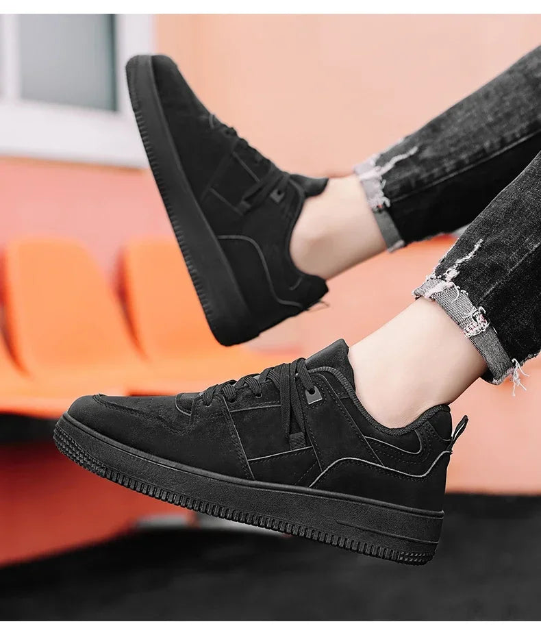 Yellow Leisure Running Sneakers Men Outdoor Leather Shoes Flat Classic Black Sports Shoes Lace Up Skateboard Board Shoe Walking