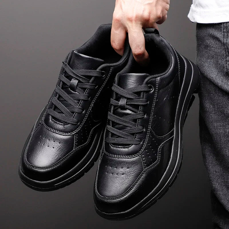 Men Sport Shoes Black Sneakers Trend Running Shoes Breathable Male Sneakers Non-Slip Footwear Men Shoes New Fashion