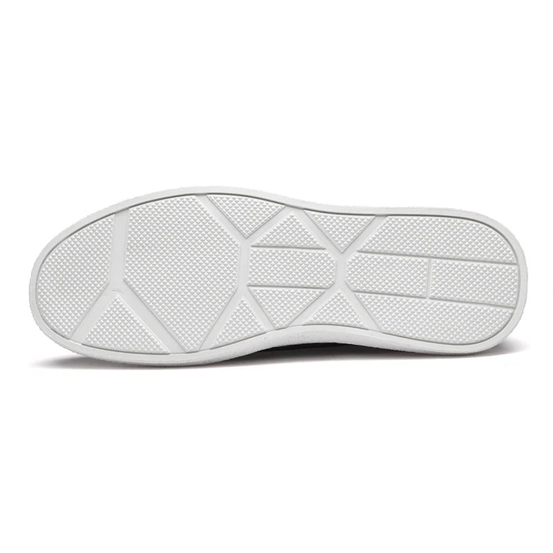 The 2025 New Men's Casual Shoes Feature A Durable and Anti-slip Upper, A Fashionable and Versatile Sole, and Are of High Quality - Clikcy