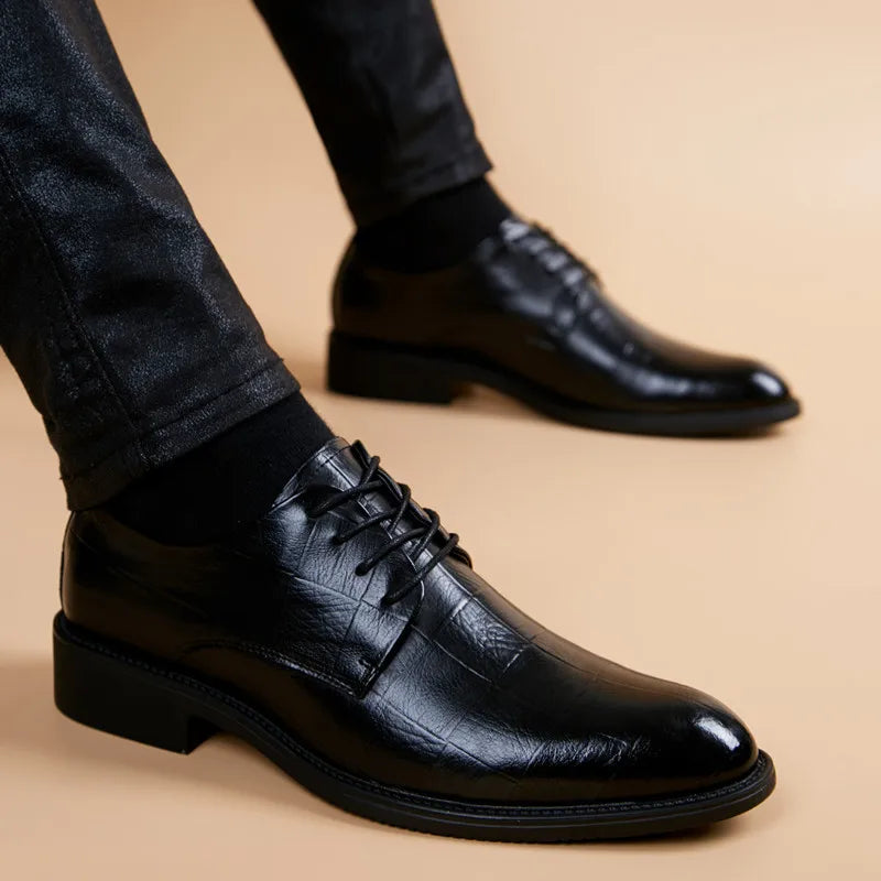 New Black Men Suit Shoes Party Men's Dress Shoes Italian Leather Zapatos Hombre Formal Shoes Men Office Sapato Social Masculino