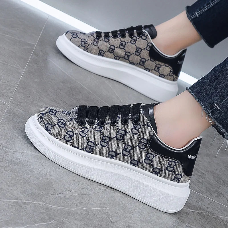 Canvas shoes, spring new men's shoes, student flat casual board shoes, trendy and versatile men's shoes, men's shoes - Clikcy