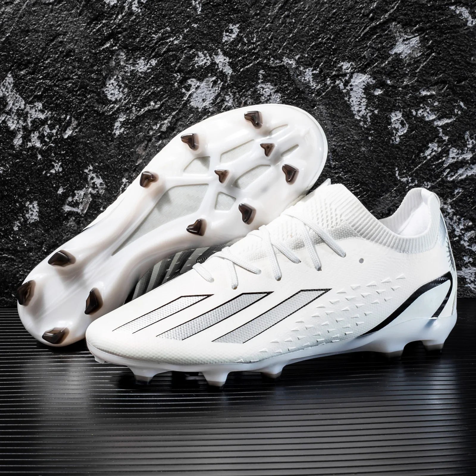 Hot Sale Of The Season New Football Shoes for Men Low Cut Portsmouth Grass Field Competition Training World Cup Cross Border Bre