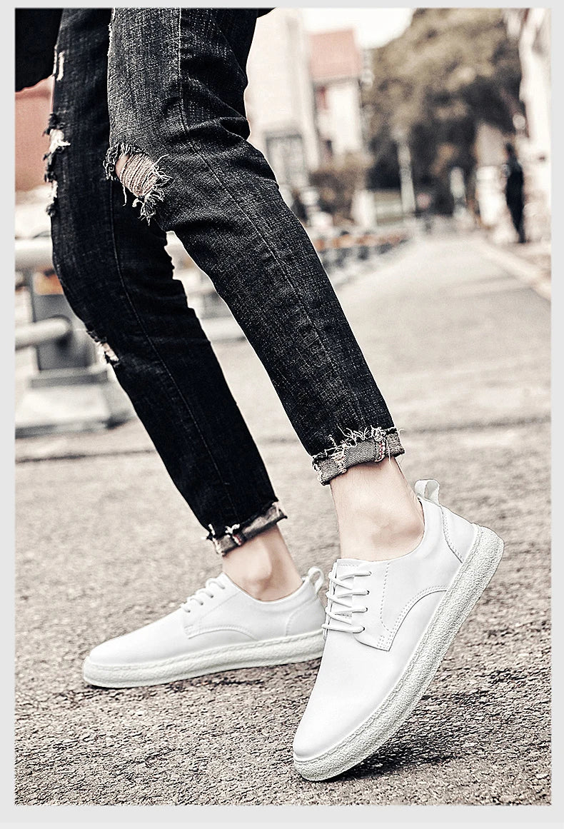 The 2025 New Men's Casual Shoes Feature A Durable and Anti-slip Upper, A Fashionable and Versatile Sole, and Are of High Quality