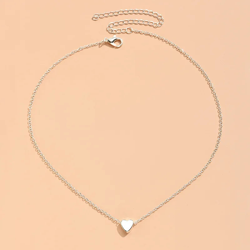 2024 Korean Fashion Heart Shape Necklaces For Women Simple Style Love Alloy Pendant Chains Choker Vinatge Cheap Trending Jewelry - Clikcy