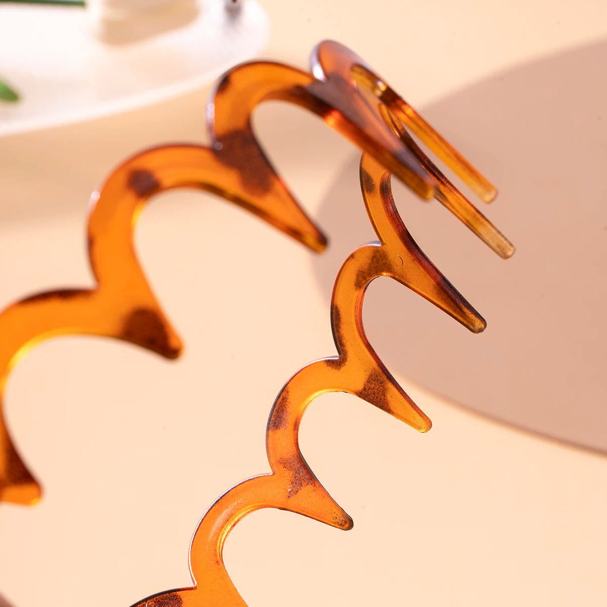 Korean Women Hair Comb Headband Plastic U Shape Hair Hoops Fixed Teeth Non-Slip Fluffy Top Hair Bands Headwear Hair Accessories - Clikcy