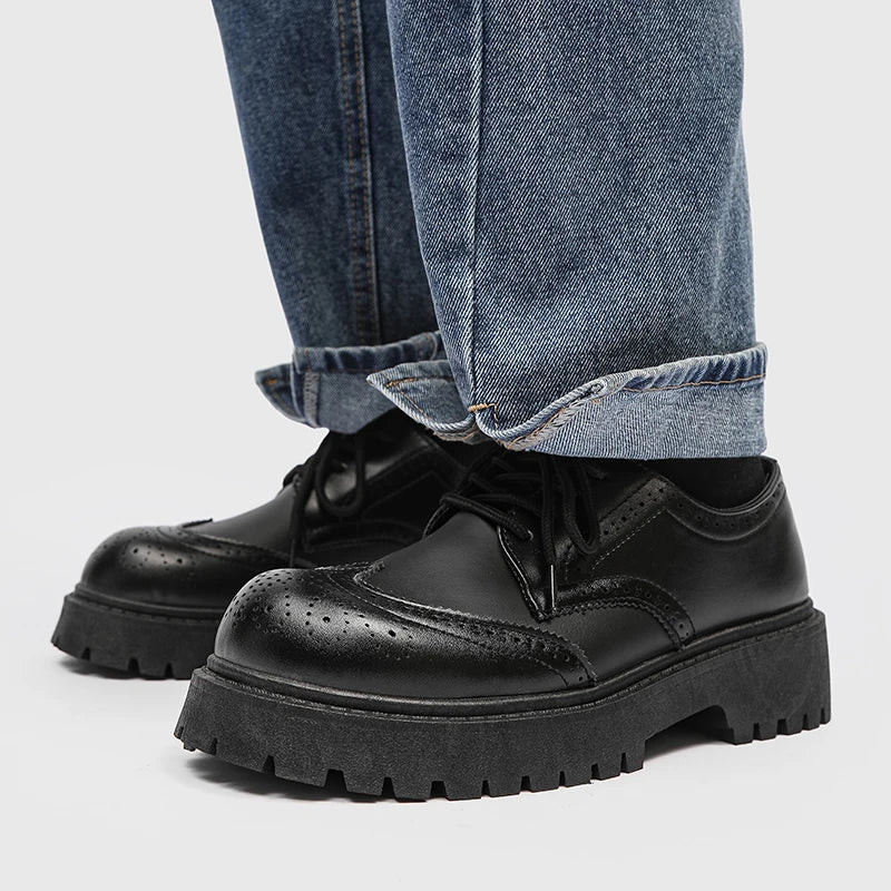 Classic Black and White Brogues Formal Shoes Men Casual Business Leather Shoes Mens Derby Shoes Designer Platform Formal Loafers