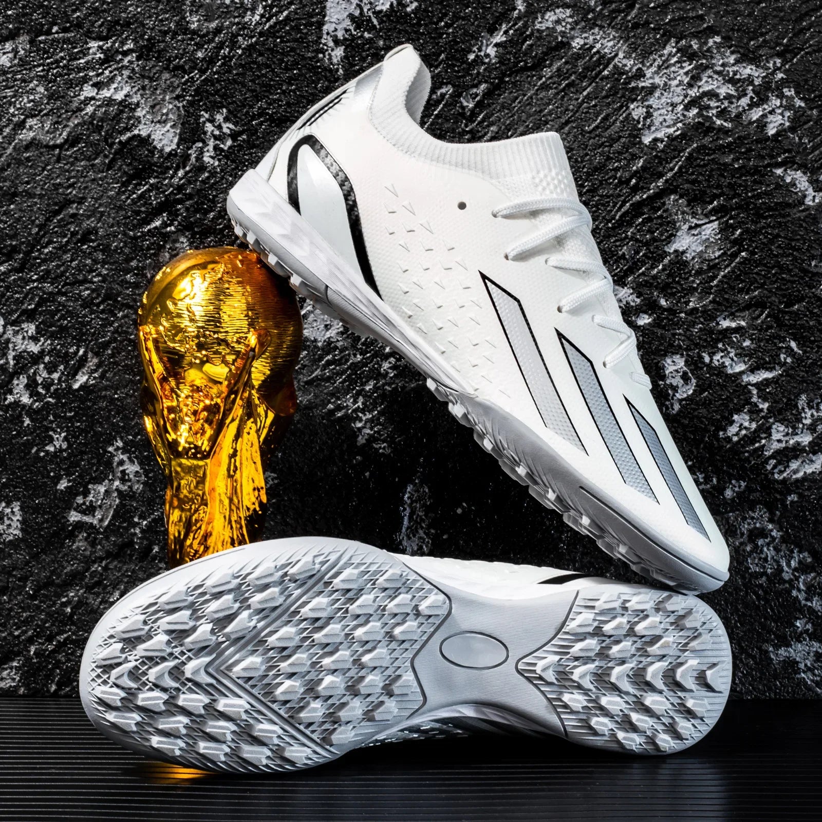 Hot Sale Of The Season New Football Shoes for Men Low Cut Portsmouth Grass Field Competition Training World Cup Cross Border Bre