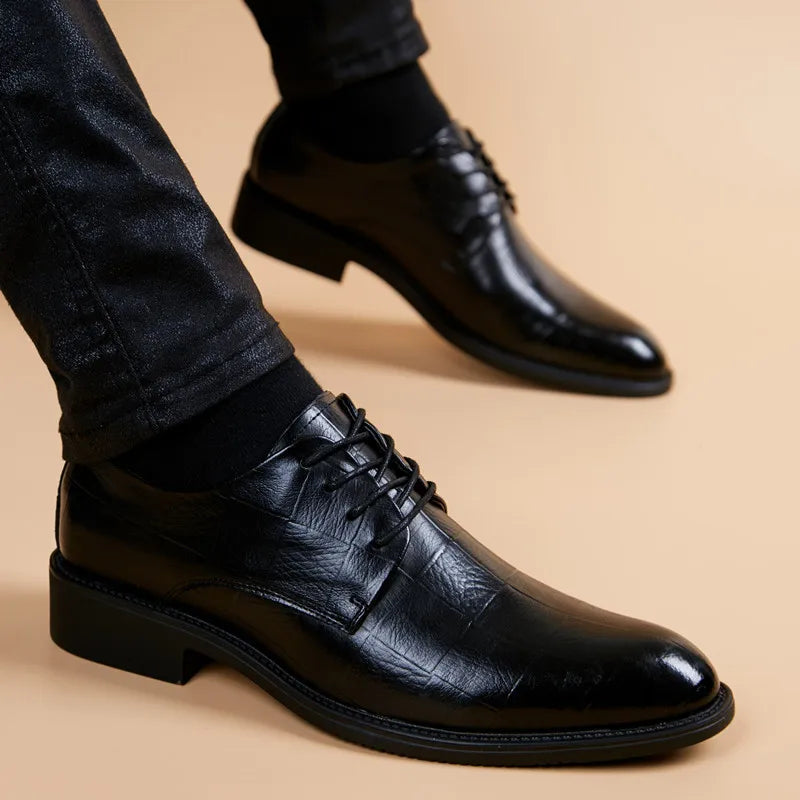 New Black Men Suit Shoes Party Men's Dress Shoes Italian Leather Zapatos Hombre Formal Shoes Men Office Sapato Social Masculino