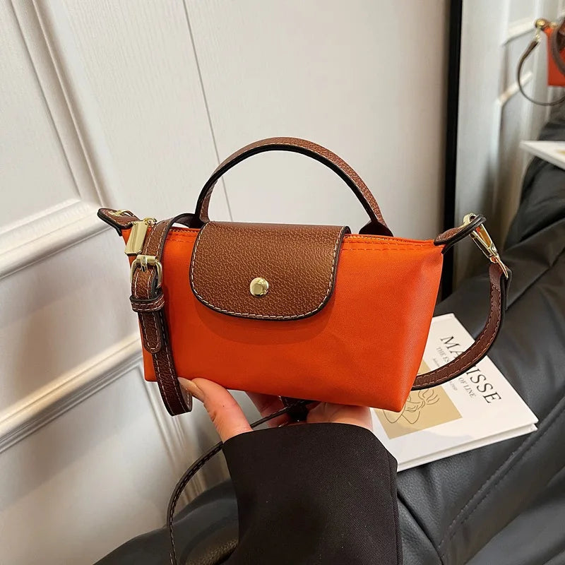 2025 summer lightweight shoulder crossbody bag, fashionable women's bag, plaid canvas, personalized and versatile dumpling bag