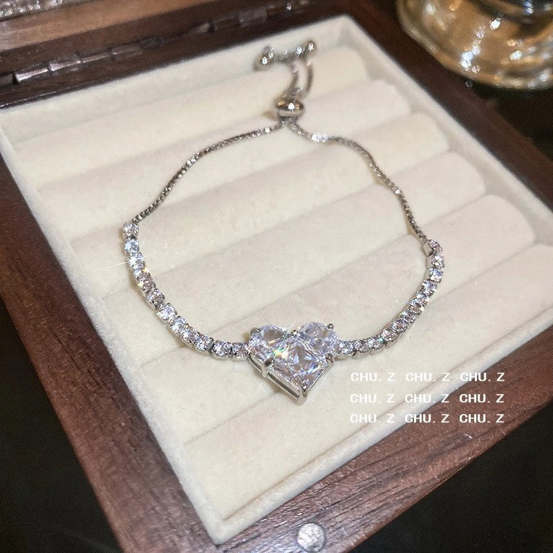 New Fully Inlaid Rhinestone Adjustable Gold Plated Shiny Women's Bracelet Fashion Droplet Shape Zircon Bracelet Jewelry Gift