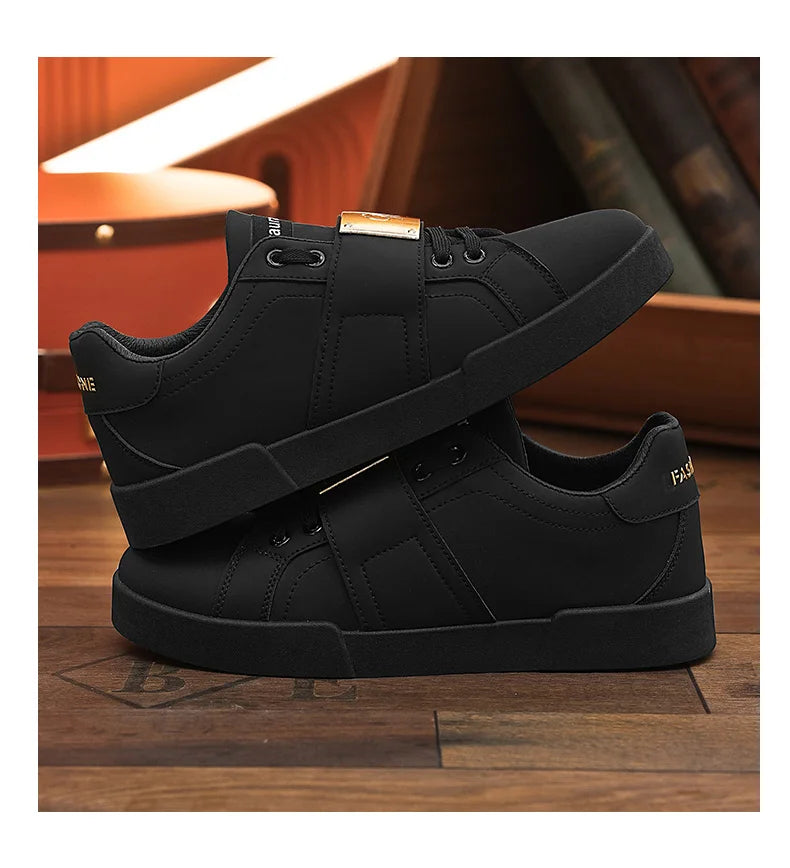 HKDQ Classic Black Sneakers For Men Fashion Design Leather Casual Sneakers Man Street Style Comfortable Men's Skateboard Shoes