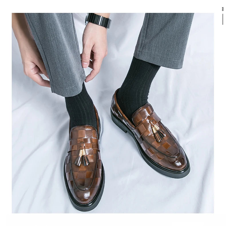 Fashion Designer Formal Slip On Men Dress Shoes New Classic Leather Oxfords For Party Business Shoes Men's Wedding Flat Loafers