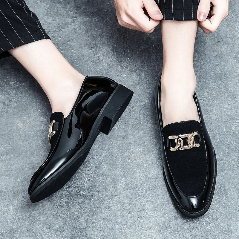Italian Fashion Leather Shoes Moccasins For Men Casual Man Shoe Business Male Formal Pointed Fashion Wedding Black Skin