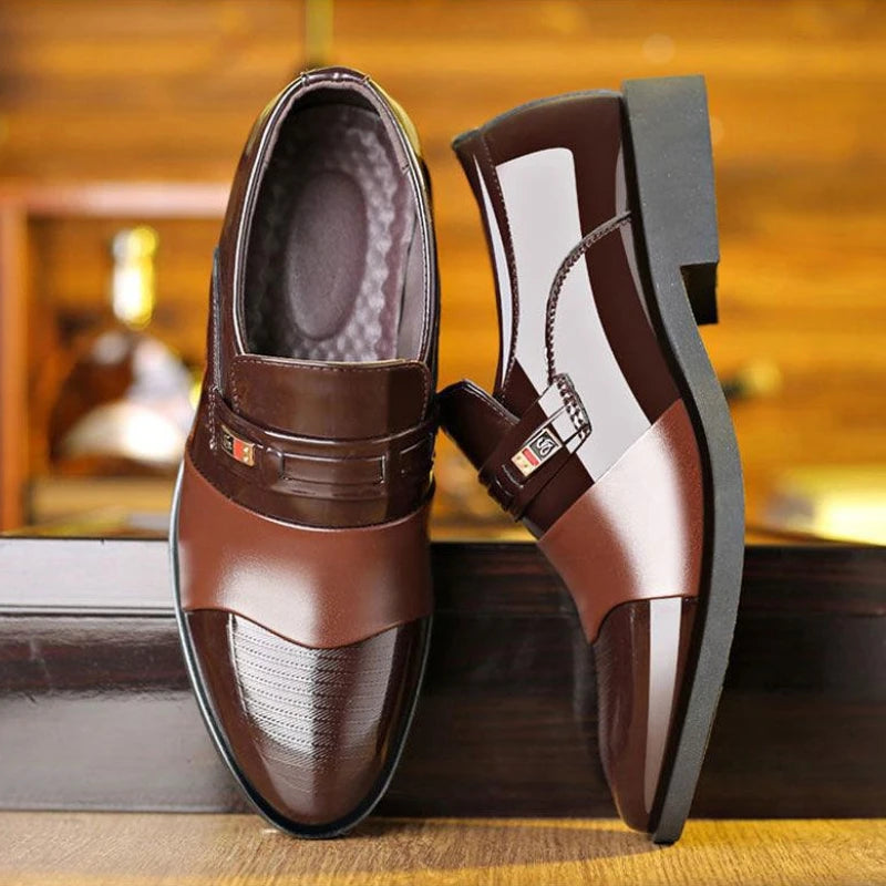 Fashion Black PU Leather Shoes Slip on Formal Men Shoes Plus Size Point Toe Wedding Shoes for Male Elegant Business Casual Shoes